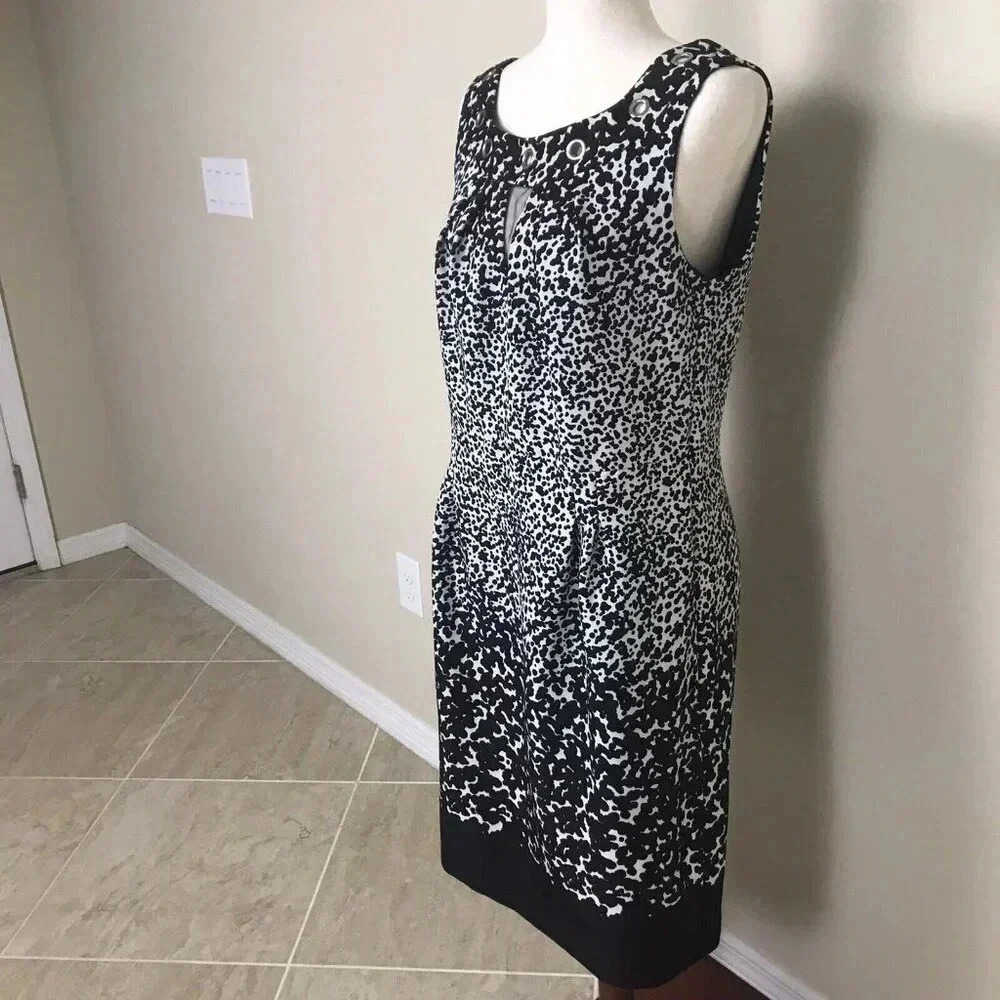 Black White Sleeveless Sheath Dress Size 14 Pleated Animal Print AA Studio Artsy - Picture 6 of 16